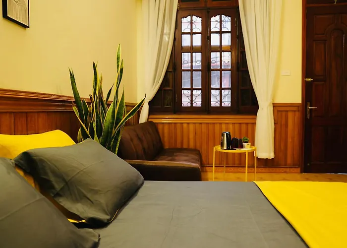 Khách sạn cạnh Lăng Bác